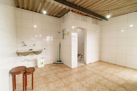Casa à venda com 200m², 4 quartos e 2 vagas Casa à venda com 200m², 4 quartos e 2 vagasÁrea de Serviço 2