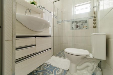 Casa à venda com 200m², 4 quartos e 2 vagas Casa à venda com 200m², 4 quartos e 2 vagasBanheiro da Suíte