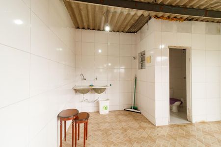 Casa à venda com 200m², 4 quartos e 2 vagas Casa à venda com 200m², 4 quartos e 2 vagasÁrea de Serviço 2