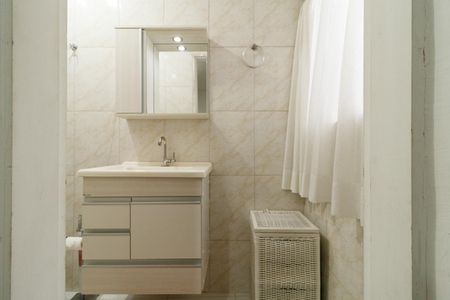 Casa à venda com 200m², 4 quartos e 2 vagas Casa à venda com 200m², 4 quartos e 2 vagasBanheiro da Suíte 2