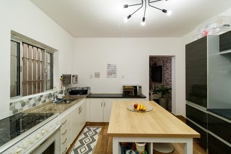 Casa à venda com 200m², 4 quartos e 2 vagas Casa à venda com 200m², 4 quartos e 2 vagasCozinha