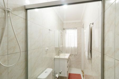 Casa à venda com 200m², 4 quartos e 2 vagas Casa à venda com 200m², 4 quartos e 2 vagasBanheiro da Suíte 2