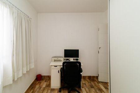 Casa à venda com 200m², 4 quartos e 2 vagas Casa à venda com 200m², 4 quartos e 2 vagasQuarto 2