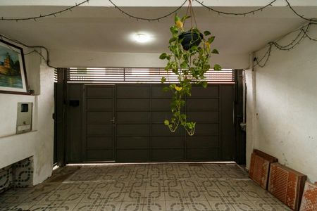 Casa à venda com 200m², 4 quartos e 2 vagas Casa à venda com 200m², 4 quartos e 2 vagasGaragem