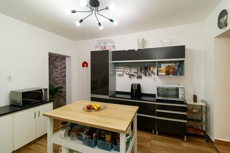 Casa à venda com 200m², 4 quartos e 2 vagas Casa à venda com 200m², 4 quartos e 2 vagasCozinha