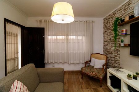 Casa à venda com 200m², 4 quartos e 2 vagas Casa à venda com 200m², 4 quartos e 2 vagasSala