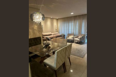 Apartamento à venda com 104m², 2 quartos e 2 vagas Apartamento à venda com 104m², 2 quartos e 2 vagasFoto 02