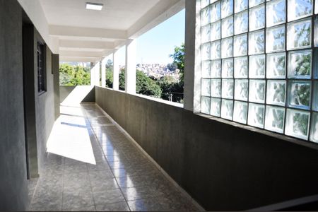 Apartamento para alugar com 130m², 2 quartos e sem vagaDetalhe - Corredor Externo
