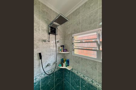 Casa à venda com 329m², 4 quartos e 3 vagas Casa à venda com 329m², 4 quartos e 3 vagasBanheiro Social