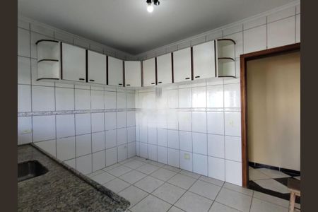 Casa à venda com 160m², 3 quartos e 4 vagas