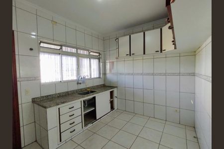 Casa à venda com 160m², 3 quartos e 4 vagas
