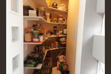 Casa à venda com 217m², 3 quartos e 3 vagas