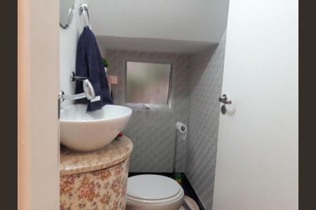 Casa à venda com 217m², 3 quartos e 3 vagas