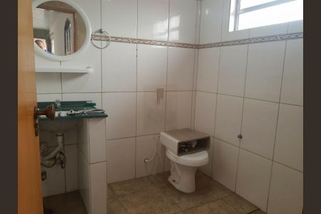 Casa à venda com 296m², 4 quartos e 4 vagas