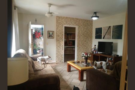 Casa à venda com 296m², 4 quartos e 4 vagas