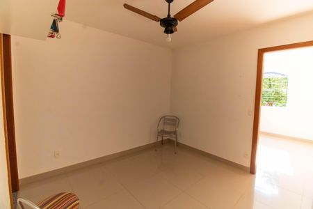 Casa à venda com 360m², 6 quartos e 4 vagas Casa à venda com 360m², 6 quartos e 4 vagasAnexo Sala