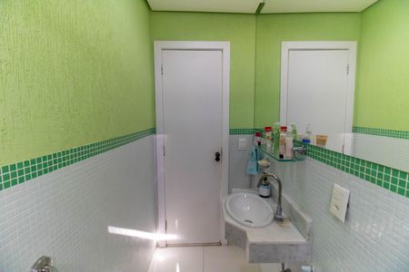 Casa à venda com 360m², 6 quartos e 4 vagas Casa à venda com 360m², 6 quartos e 4 vagasBanheiro Social 2