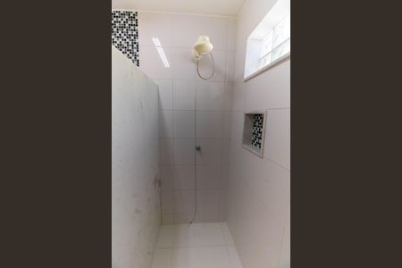 Casa à venda com 360m², 6 quartos e 4 vagas Casa à venda com 360m², 6 quartos e 4 vagasAnexo Banheiro