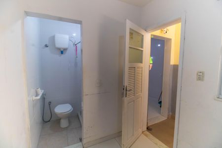 Casa à venda com 360m², 6 quartos e 4 vagas Casa à venda com 360m², 6 quartos e 4 vagasQuarto de Serviço