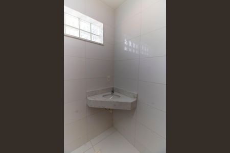 Casa à venda com 360m², 6 quartos e 4 vagas Casa à venda com 360m², 6 quartos e 4 vagasAnexo Banheiro