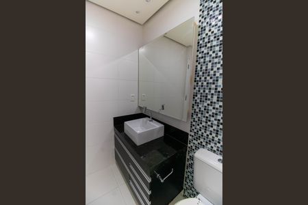 Casa à venda com 360m², 6 quartos e 4 vagas Casa à venda com 360m², 6 quartos e 4 vagasBanheiro Social 1