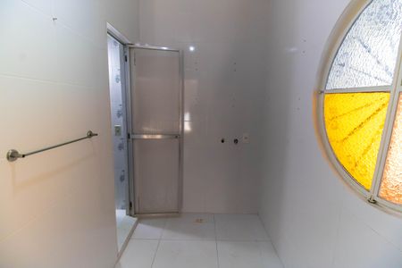 Casa à venda com 360m², 6 quartos e 4 vagas Casa à venda com 360m², 6 quartos e 4 vagasÁrea de Serviço