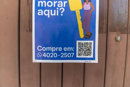 Casa à venda com 360m², 6 quartos e 4 vagas Casa à venda com 360m², 6 quartos e 4 vagasPlaquinha