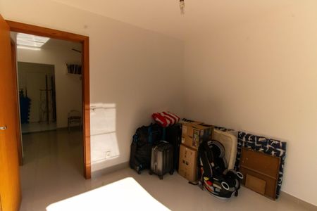 Casa à venda com 360m², 6 quartos e 4 vagas Casa à venda com 360m², 6 quartos e 4 vagasAnexo Quarto 2