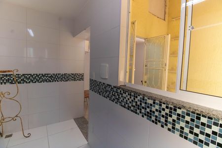 Casa à venda com 360m², 6 quartos e 4 vagas Casa à venda com 360m², 6 quartos e 4 vagasAnexo Cozinha