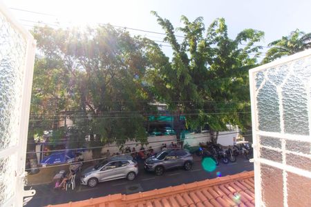 Casa à venda com 360m², 6 quartos e 4 vagas Casa à venda com 360m², 6 quartos e 4 vagasAnexo Vista do Quarto 1