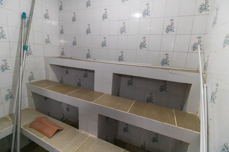 Casa à venda com 360m², 6 quartos e 4 vagas Casa à venda com 360m², 6 quartos e 4 vagasLazer Sauna