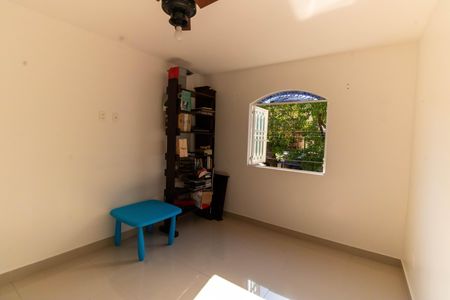 Casa à venda com 360m², 6 quartos e 4 vagas Casa à venda com 360m², 6 quartos e 4 vagasAnexo Quarto 1
