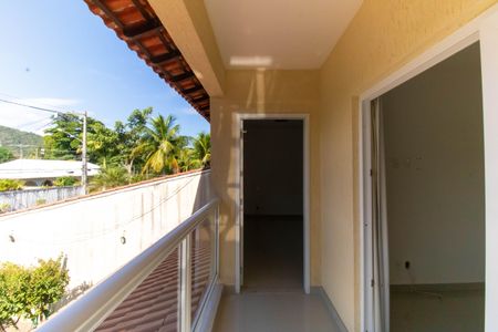 Casa à venda com 360m², 6 quartos e 4 vagas Casa à venda com 360m², 6 quartos e 4 vagasVaranda do Quarto 3