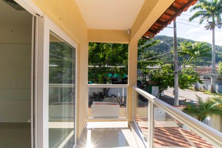 Casa à venda com 360m², 6 quartos e 4 vagas Casa à venda com 360m², 6 quartos e 4 vagasVaranda do Quarto 3