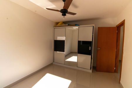 Casa à venda com 360m², 6 quartos e 4 vagas Casa à venda com 360m², 6 quartos e 4 vagasAnexo Quarto 1