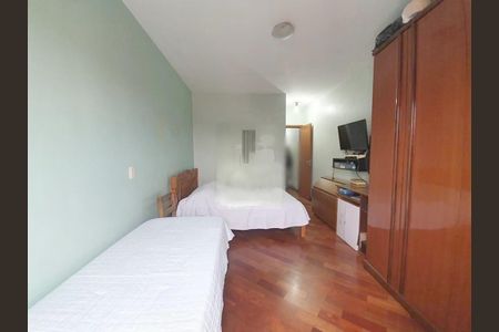 Casa à venda com 190m², 3 quartos e 3 vagas