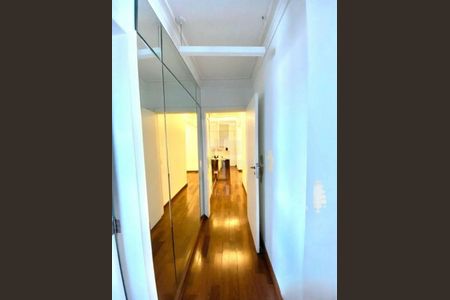 Apartamento à venda com 244m², 4 quartos e 2 vagas