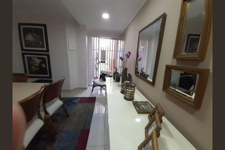 Casa à venda com 120m², 3 quartos e 2 vagas