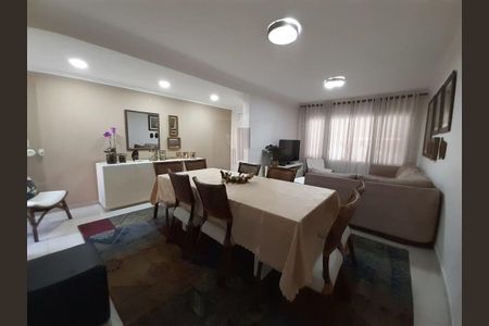 Casa à venda com 120m², 3 quartos e 2 vagas