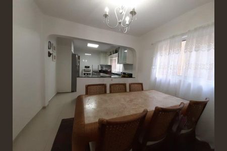 Casa à venda com 120m², 3 quartos e 2 vagas