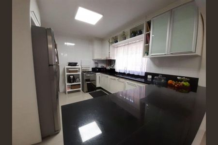 Casa à venda com 120m², 3 quartos e 2 vagas