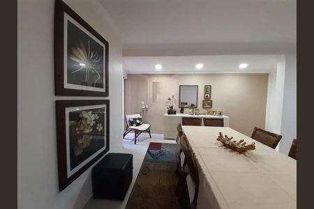 Casa à venda com 120m², 3 quartos e 2 vagas