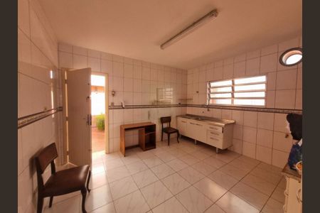 Casa à venda com 250m², 3 quartos e 3 vagas