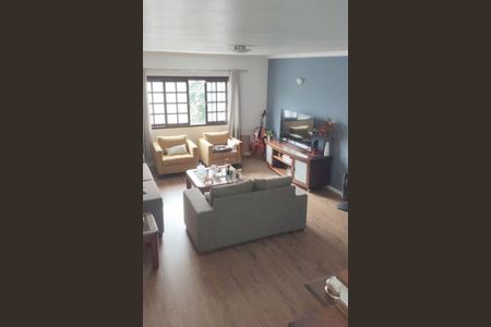 Casa à venda com 146m², 3 quartos e 4 vagas