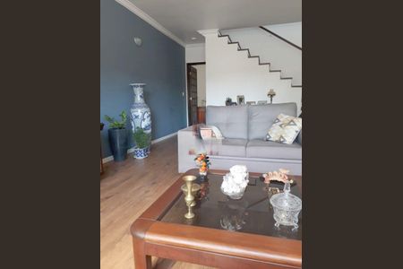 Casa à venda com 146m², 3 quartos e 4 vagas