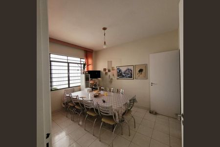 Casa à venda com 6 quartos, 223m² em Jaguaré, São Paulo