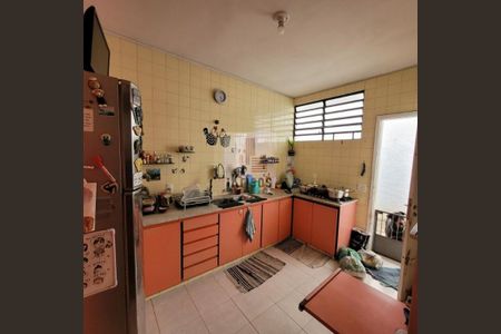 Casa à venda com 6 quartos, 223m² em Jaguaré, São Paulo