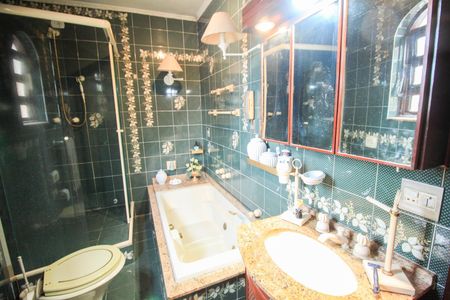 Casa à venda com 303m², 3 quartos e 1 vagaBanheiro do Quarto 