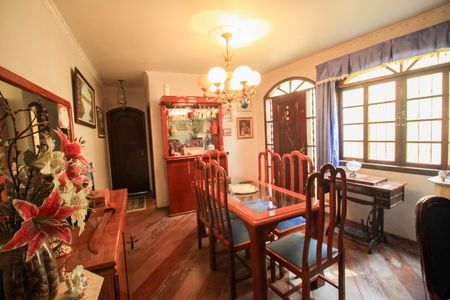 Casa à venda com 303m², 3 quartos e 1 vagaSala de Jantar