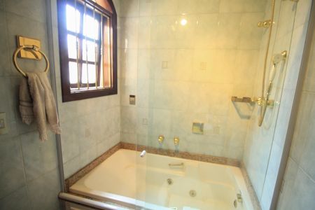 Casa à venda com 303m², 3 quartos e 1 vagaBanheiro